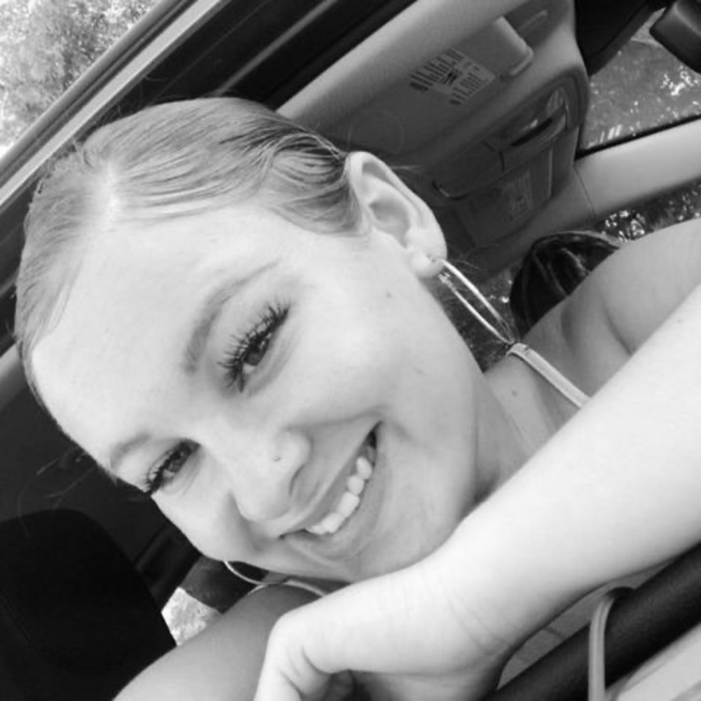 Meet your Posher, Chloe